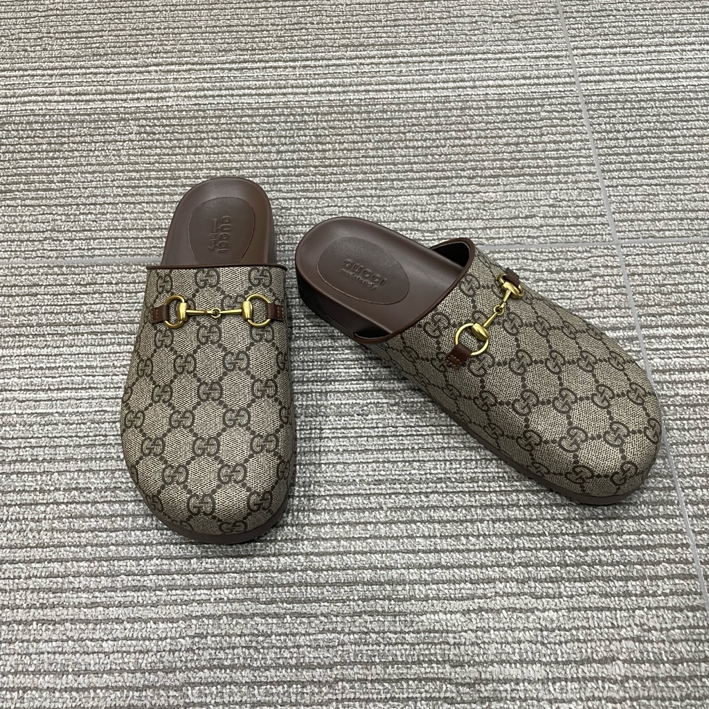 Gucci Women's Brown Slippers